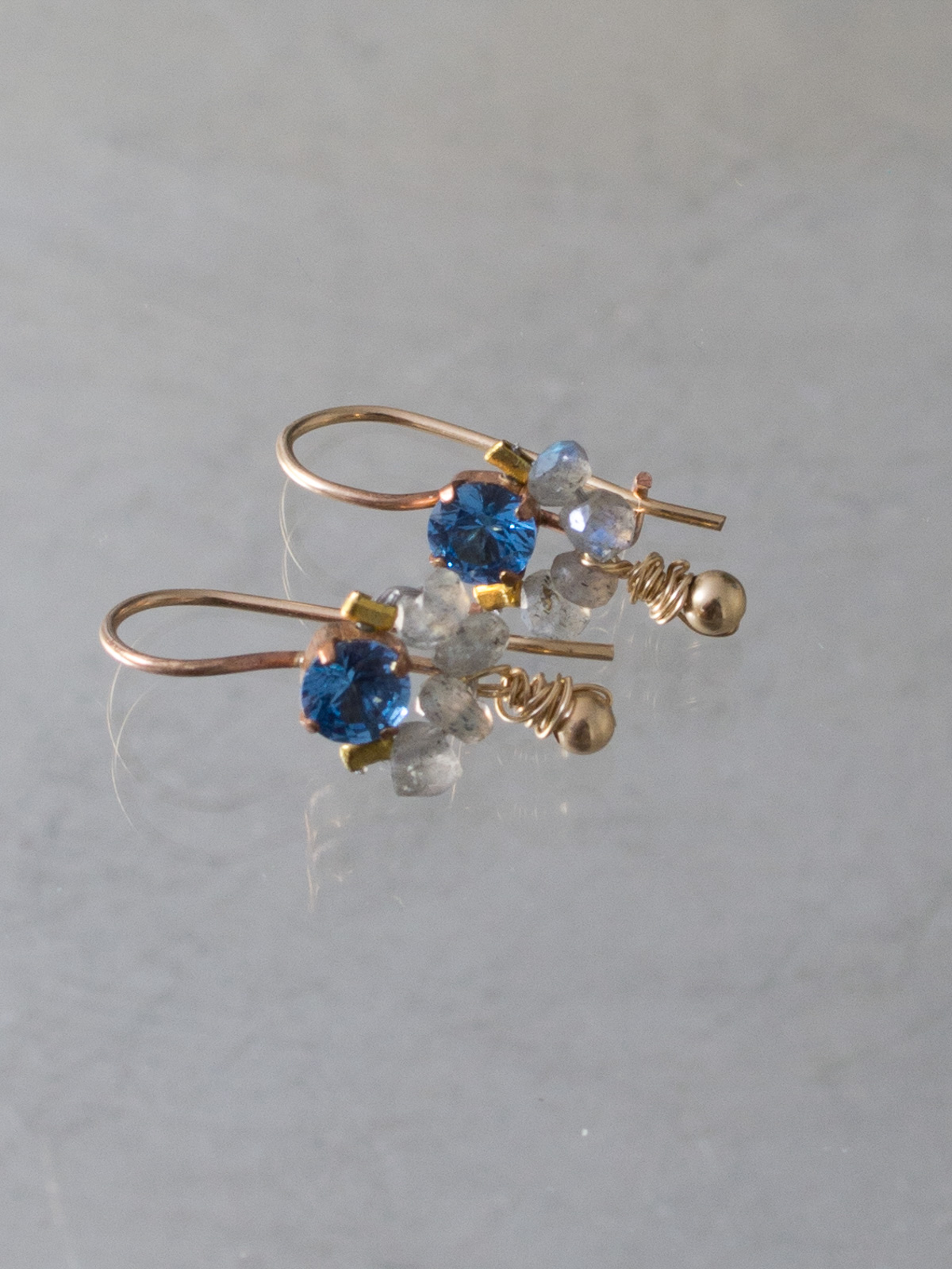 earrings Dancer blue crystal and labradorite